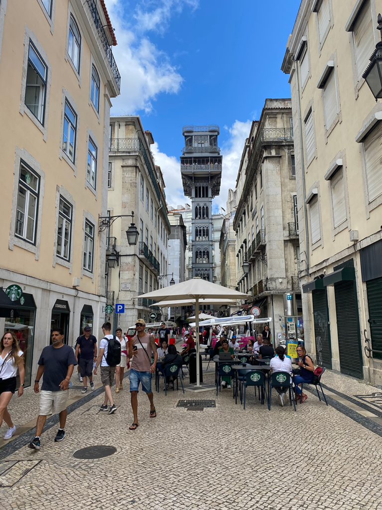 Digital Nomad In Lisbon - highlight