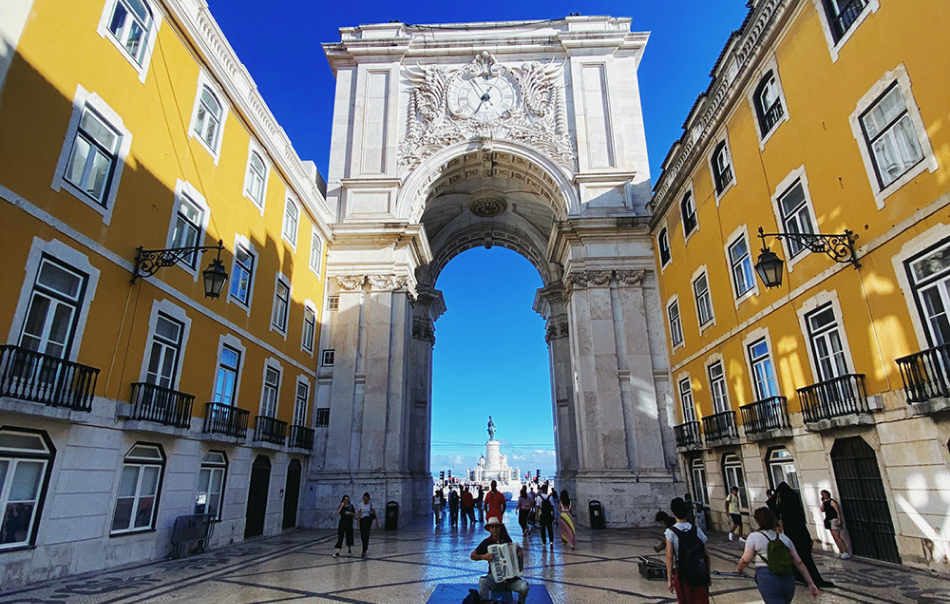 You are currently viewing The Ultimate Guide for a Digital Nomad in Lisbon: Thriving in a Vibrant Landscape